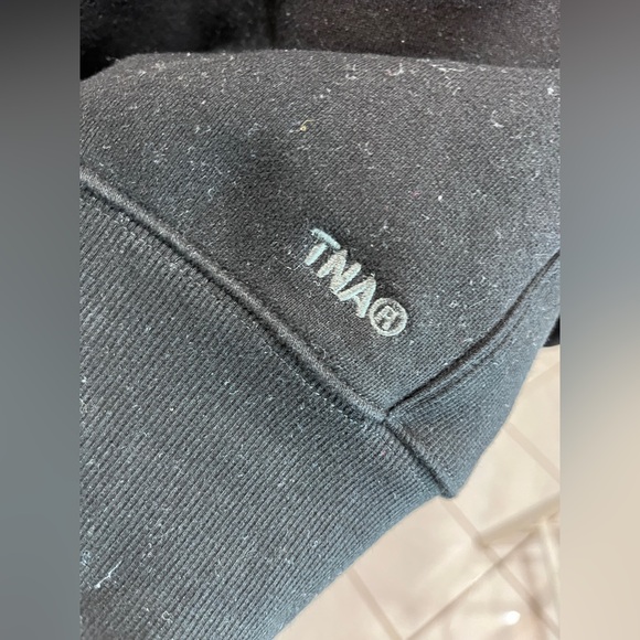 TNA Black Crew Neck Long Sleeve Sweatshirt - Picture 5 of 10